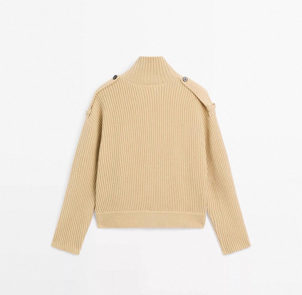 Strickjacke mit Knöpfen